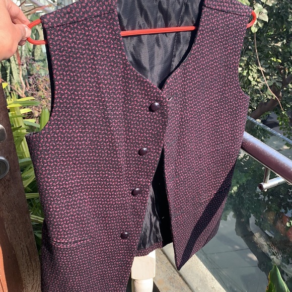 Dark navy blue with pink print sleeveless jacket. Wool. Fits S-M. Never worn. - Picture 11 of 12